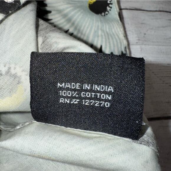 SUNO Women's Floral Printed Bateau Neckline Crop Top with Sequins Size 12 - Picture 9 of 11